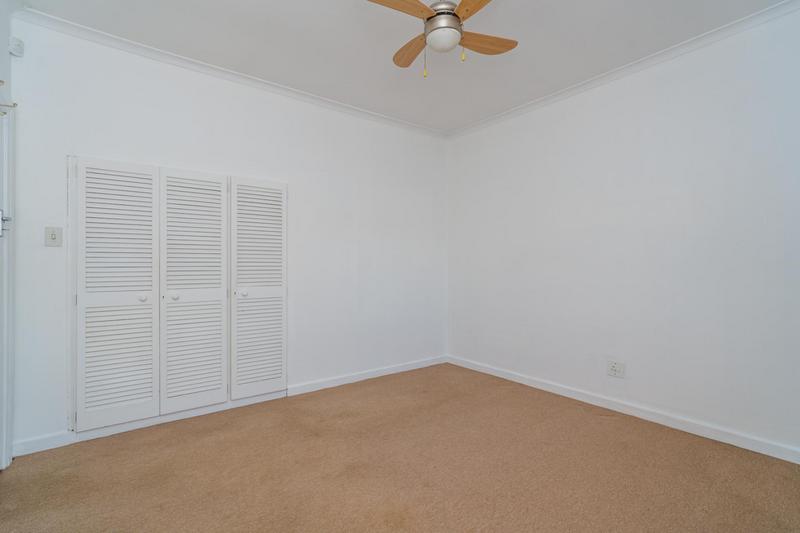 2 Bedroom Property for Sale in Harfield Village Western Cape